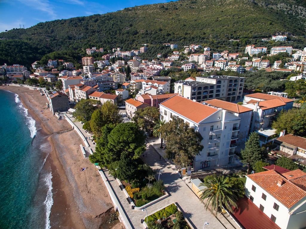 De Lux Apartments Petrovac 외부 사진